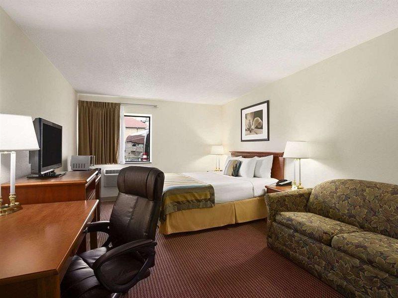 Days Inn By Wyndham Middletown Exterior photo
